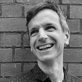 Portrait Prof. Dr. Florian Hollerweger 